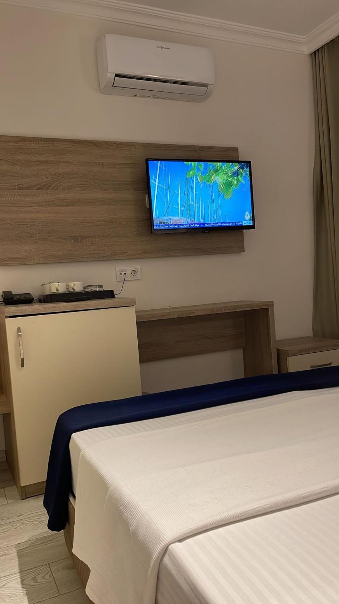 Eramax Hotel 凯梅尔 外观 照片