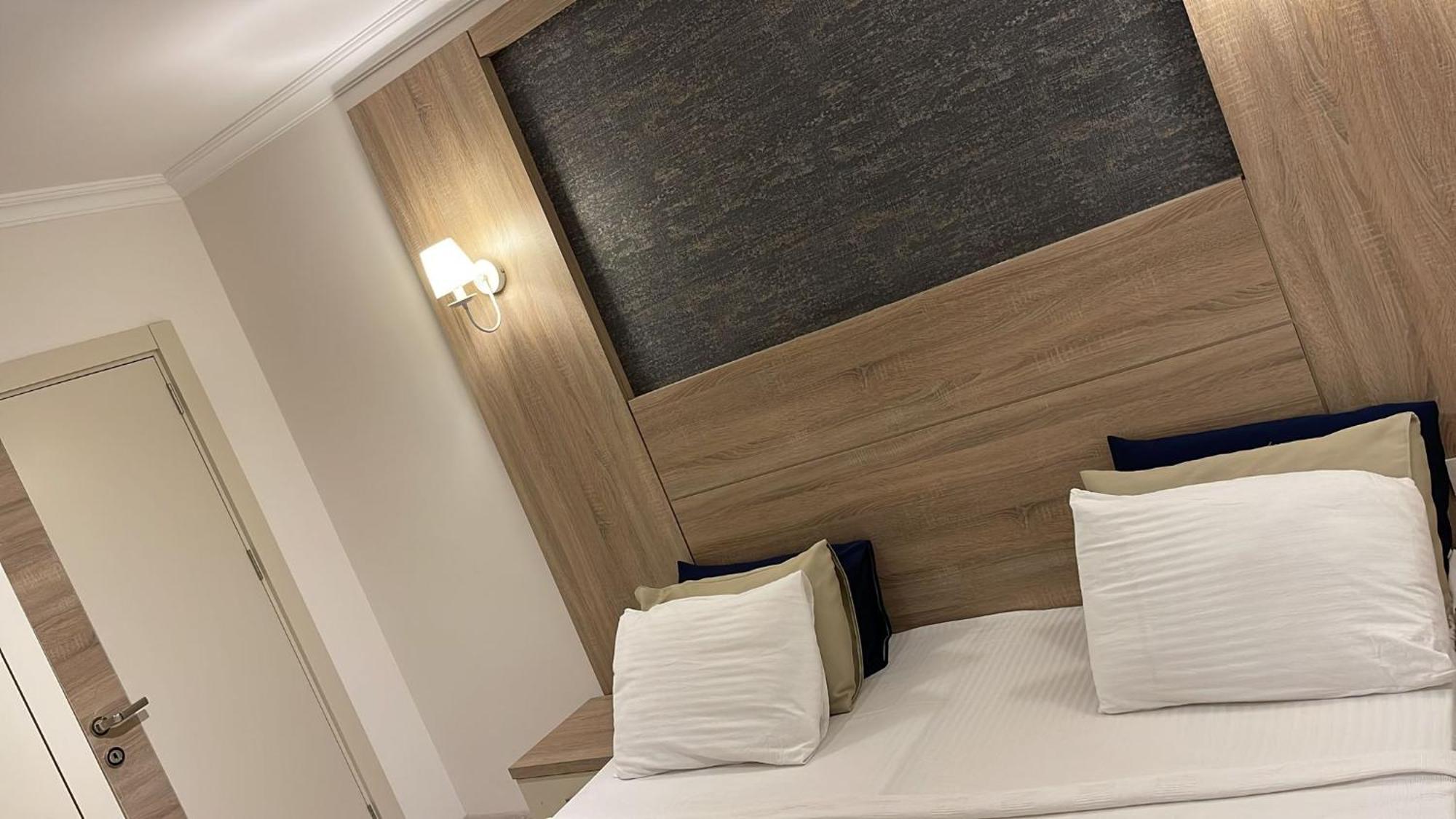 Eramax Hotel 凯梅尔 外观 照片